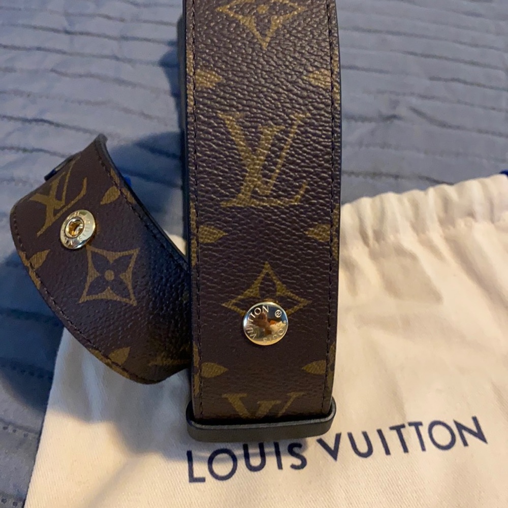 LV Adjustable Bandouliere Strap